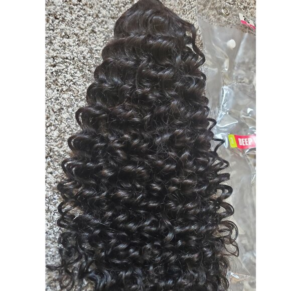 26 Inch Human Hair Deep Wave Drawstring Ponytail - Picture 3 of 4